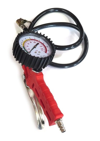 PISTOL FOR INFLATING TIRES WITH PRESSURE GAUGE