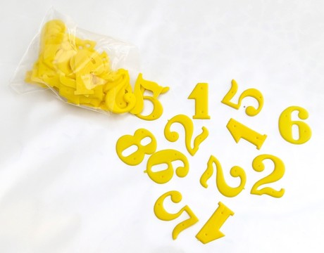 HIVE NUMBERS 1-30, PVC YELLOW 4,5cm